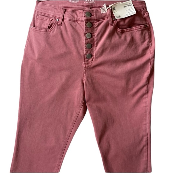 A.N.A. Rose Colored High Waist Button Fly Skinny Jeans Valentine’s Galentine’s - Picture 5 of 9